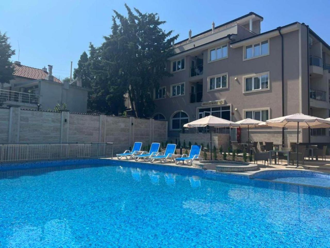 Vemara City Boutique Hotel-Free Parking 바르나 외부 사진