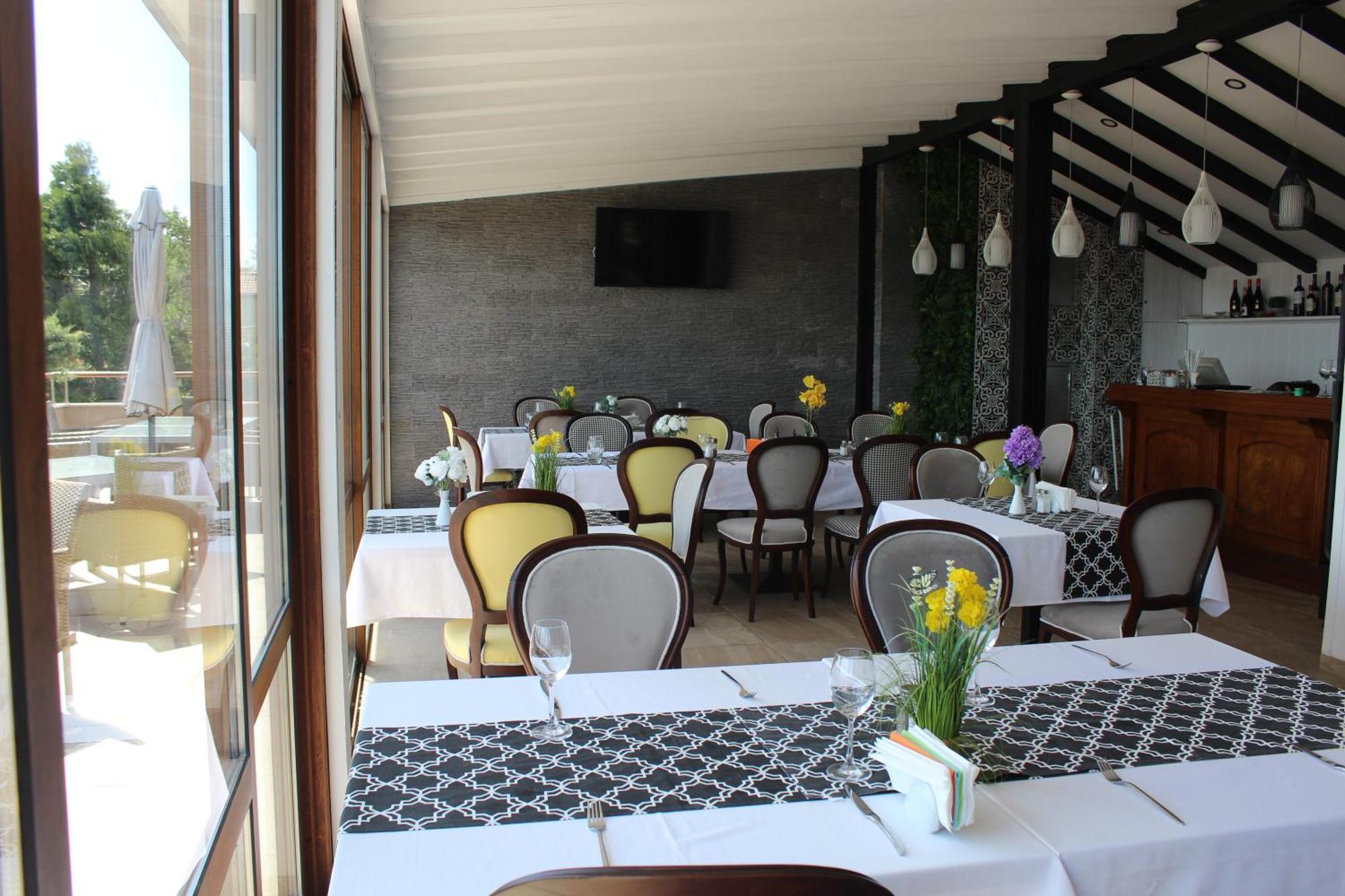 Vemara City Boutique Hotel-Free Parking 바르나 외부 사진